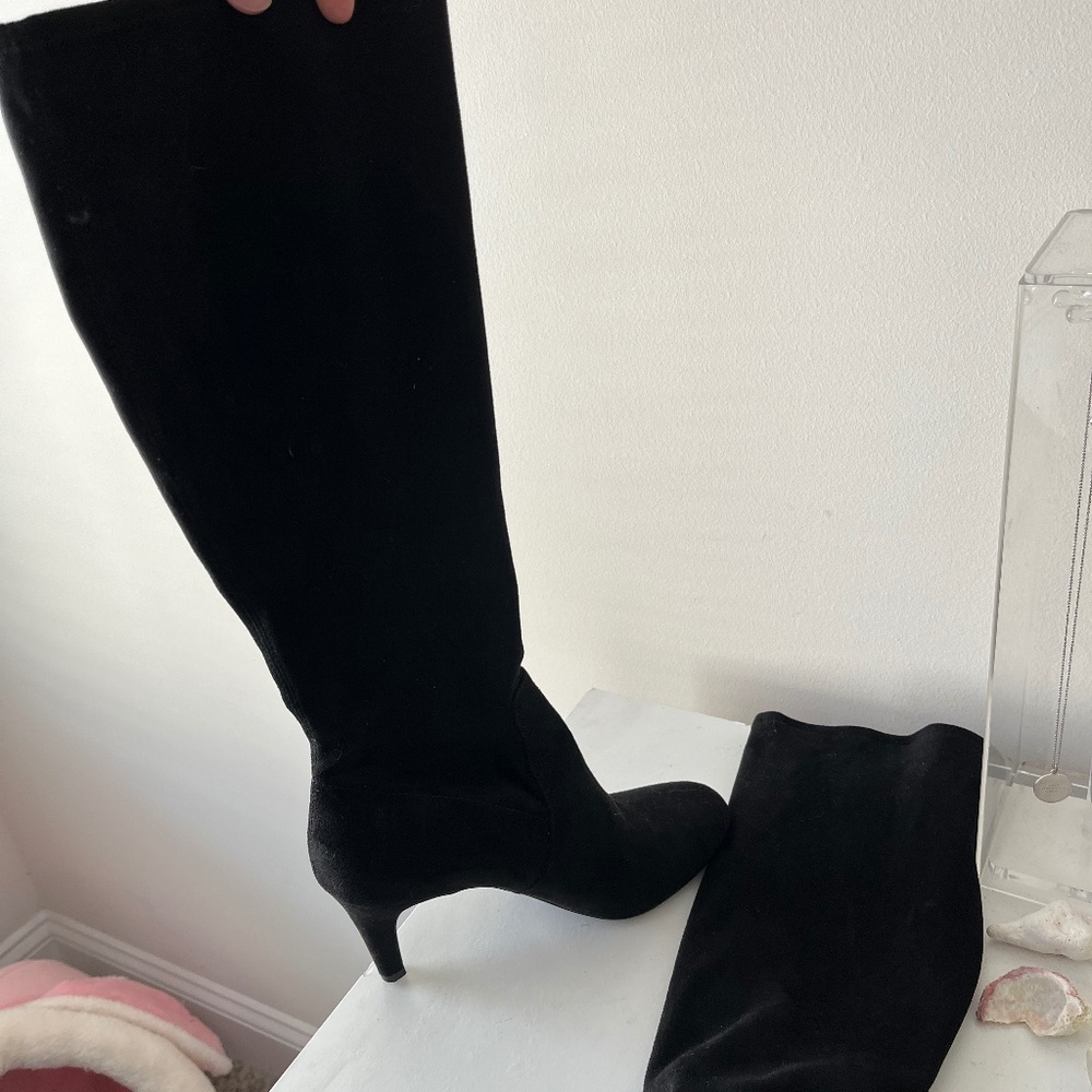 BCBGeneration/ Rocko/ Size 7/ Faux Suede Boots